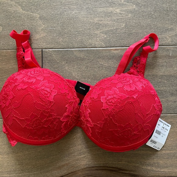 Frederick's of Hollywood Other - Fredericks of Hollywood Red Lace Bra 32B